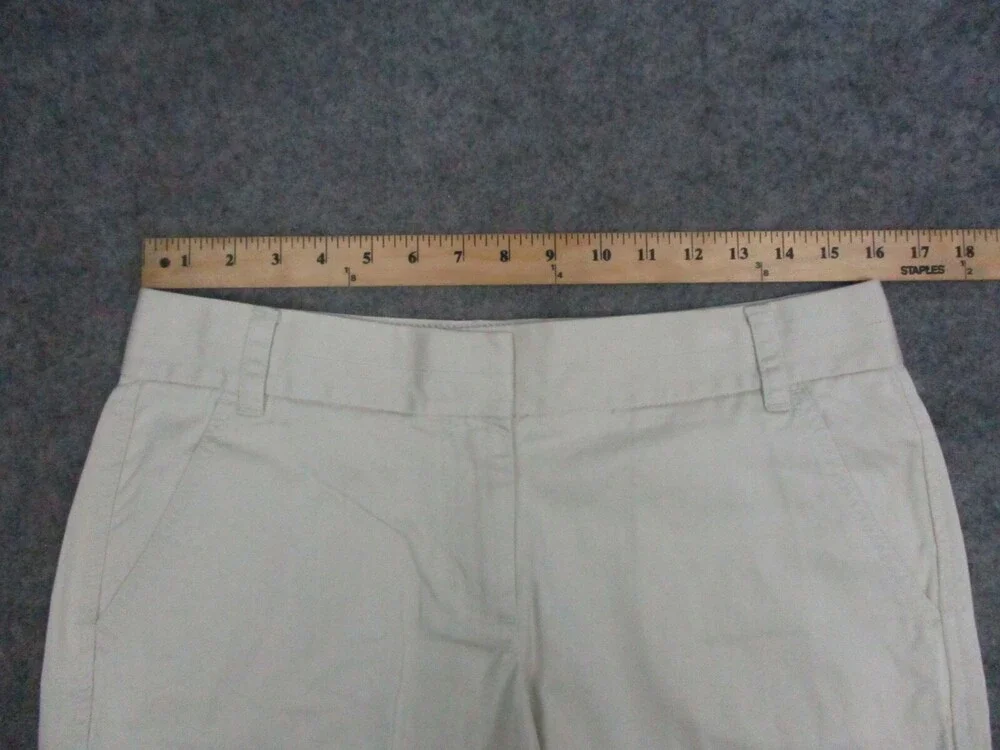 J Crew Shorts Womens 6 Beige Flat Front Chino Twill Comfort Solid Beach Summer